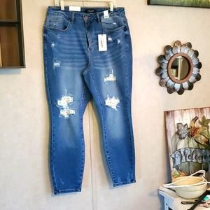 NWT Judy Blue distressed Skinny fit 18W